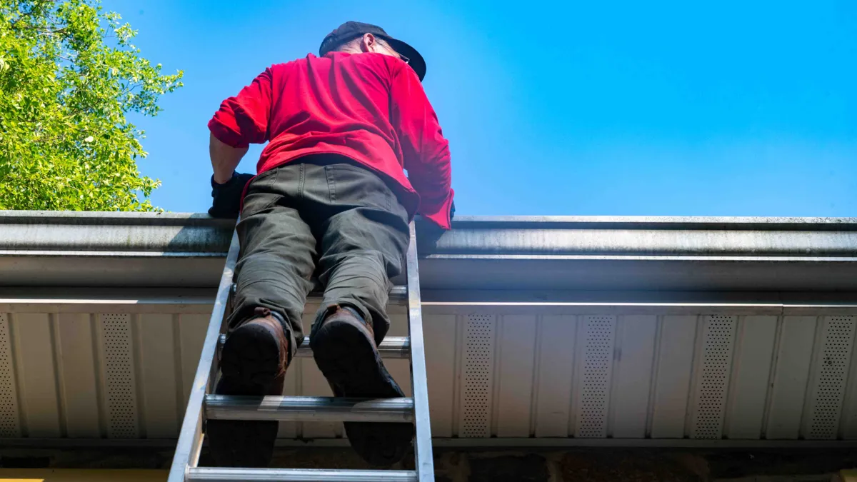 Commercial gutter system